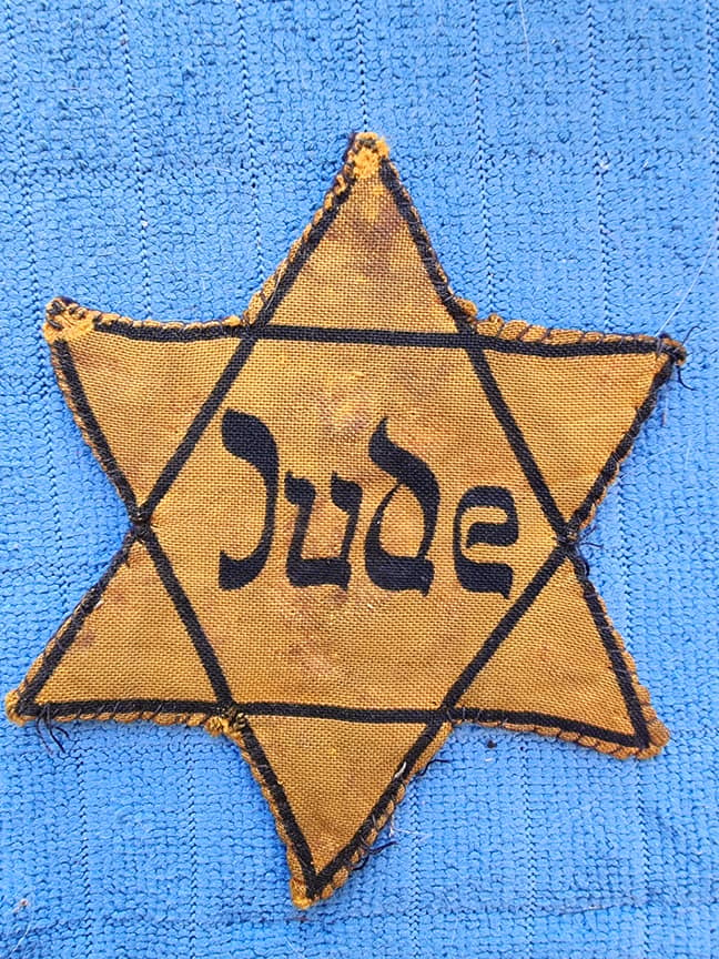Star worn by Gidons mother (Supplied)